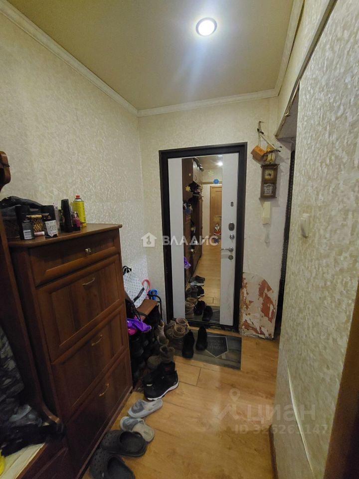 Продажа 3-комн квартиры на вторичном рынке Лопатинский мкр, улица Центральная,  д. 32