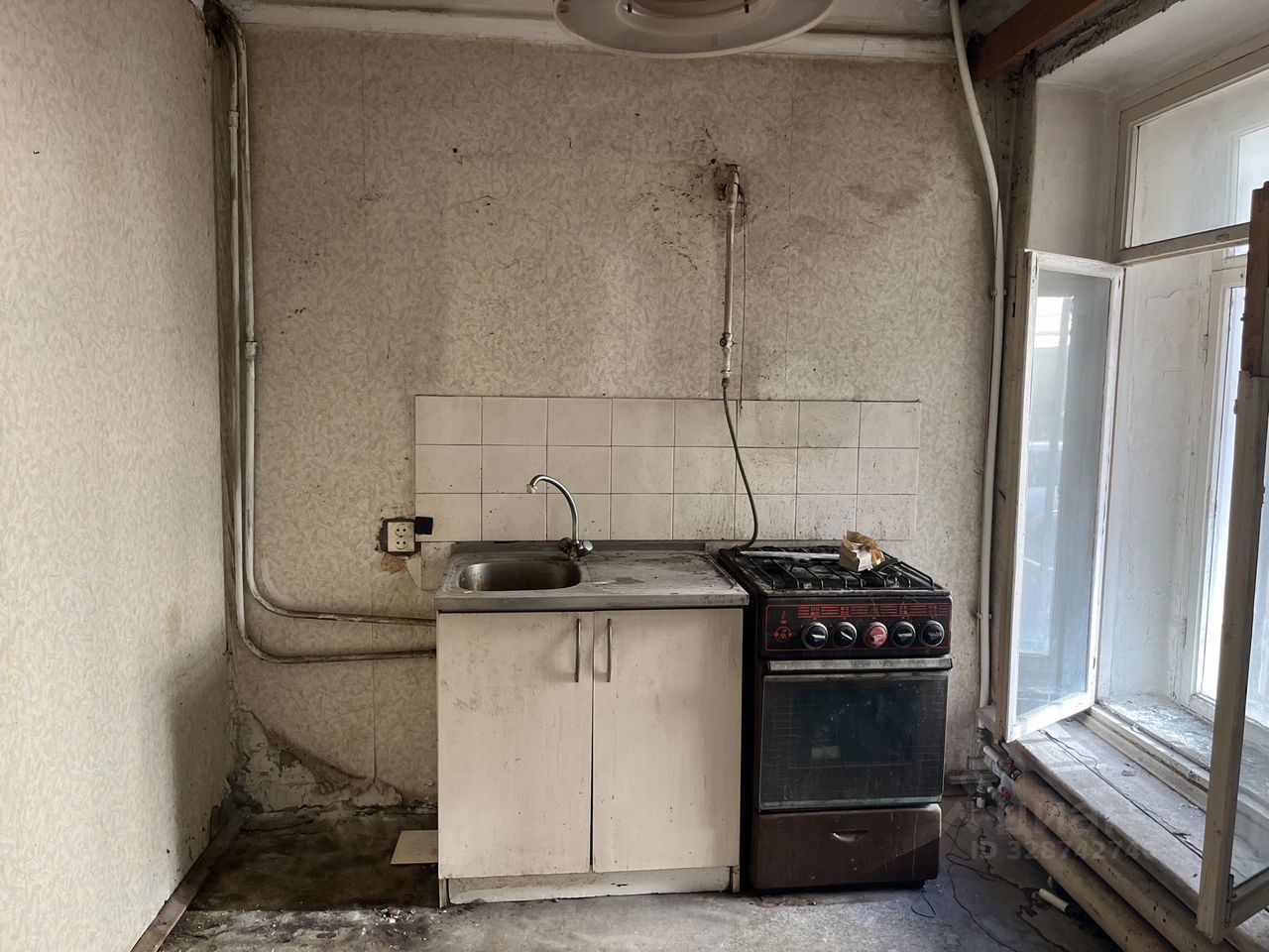 Продажа 1-комн квартиры на вторичном рынке Введенская улица,  д. 17Б