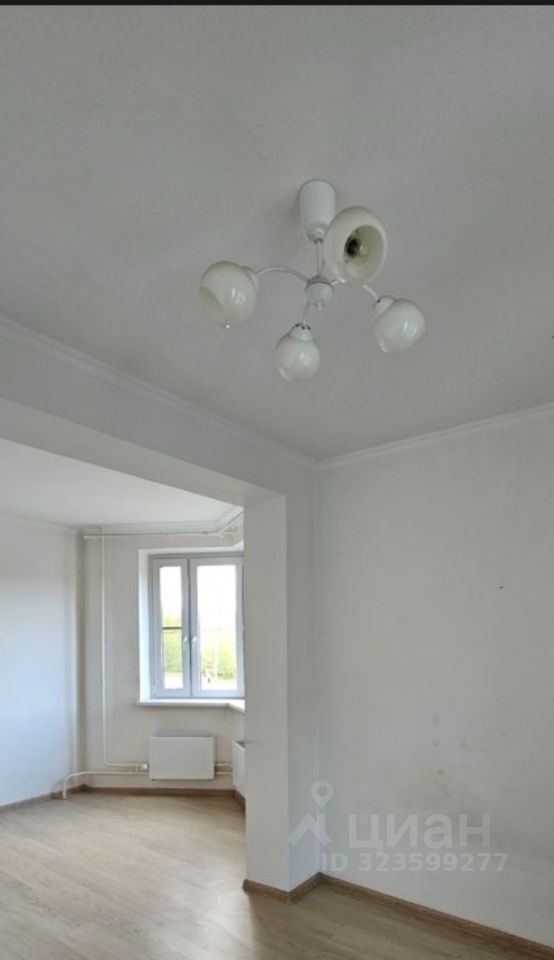 Продажа 3-комн квартиры на вторичном рынке Изюмская улица, 49к2