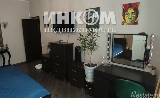 Продажа 3-комн квартиры на вторичном рынке улица Годовикова,  д. 5