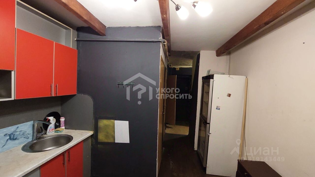 Продажа 4-комн квартиры на вторичном рынке Петергоф, улица Шахматова, 4к1