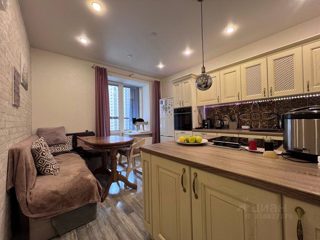 Продажа 3-комн квартиры на вторичном рынке Кудрово г., проспект Строителей, 4