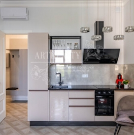 Продажа 1-комн квартиры на вторичном рынке улица Паршина,  д. 10