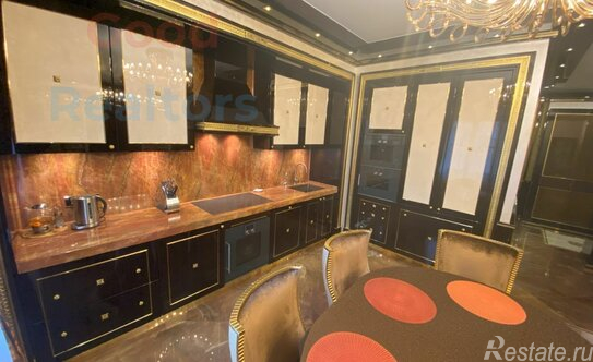 Продажа 3-комн квартиры на вторичном рынке ул Хамовнический Вал,  д. 36