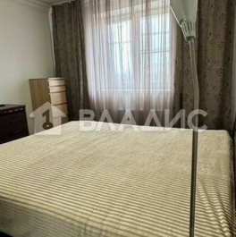 Продажа 3-комн квартиры на вторичном рынке Октябрьский пгт, 60 лет Победы ул,  д. 10А