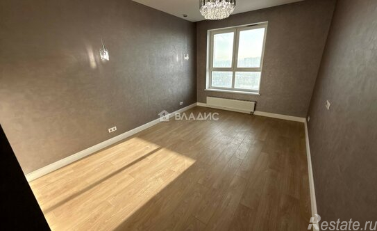 Продажа 4-комн квартиры на вторичном рынке улица Петра Алексеева,  д. 14