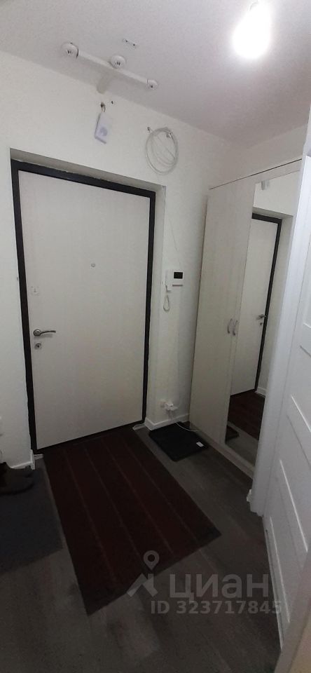 Аренда 1-комн квартиры на вторичном рынке Мурино, улица Шоссе в Лаврики, 72к3