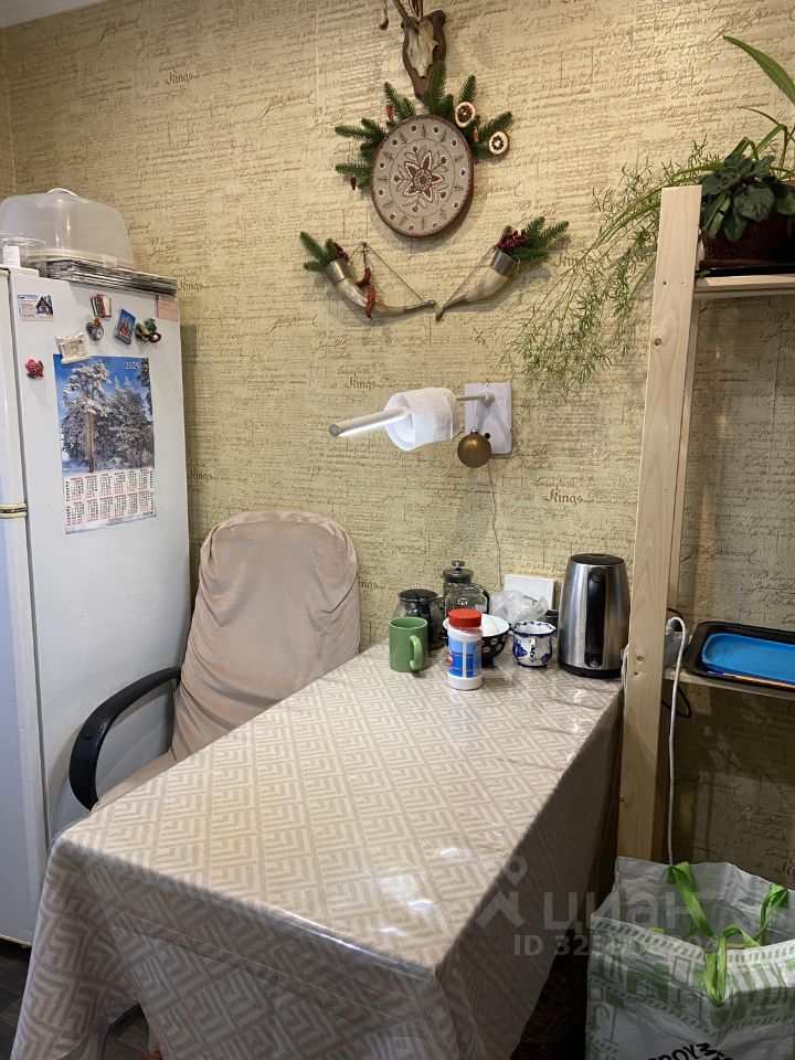 Продажа 3-комн квартиры на вторичном рынке улица Чистова, 15/15