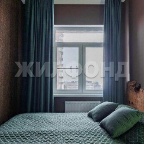 3-комн квартира Краснопутиловская улица,  д. 111