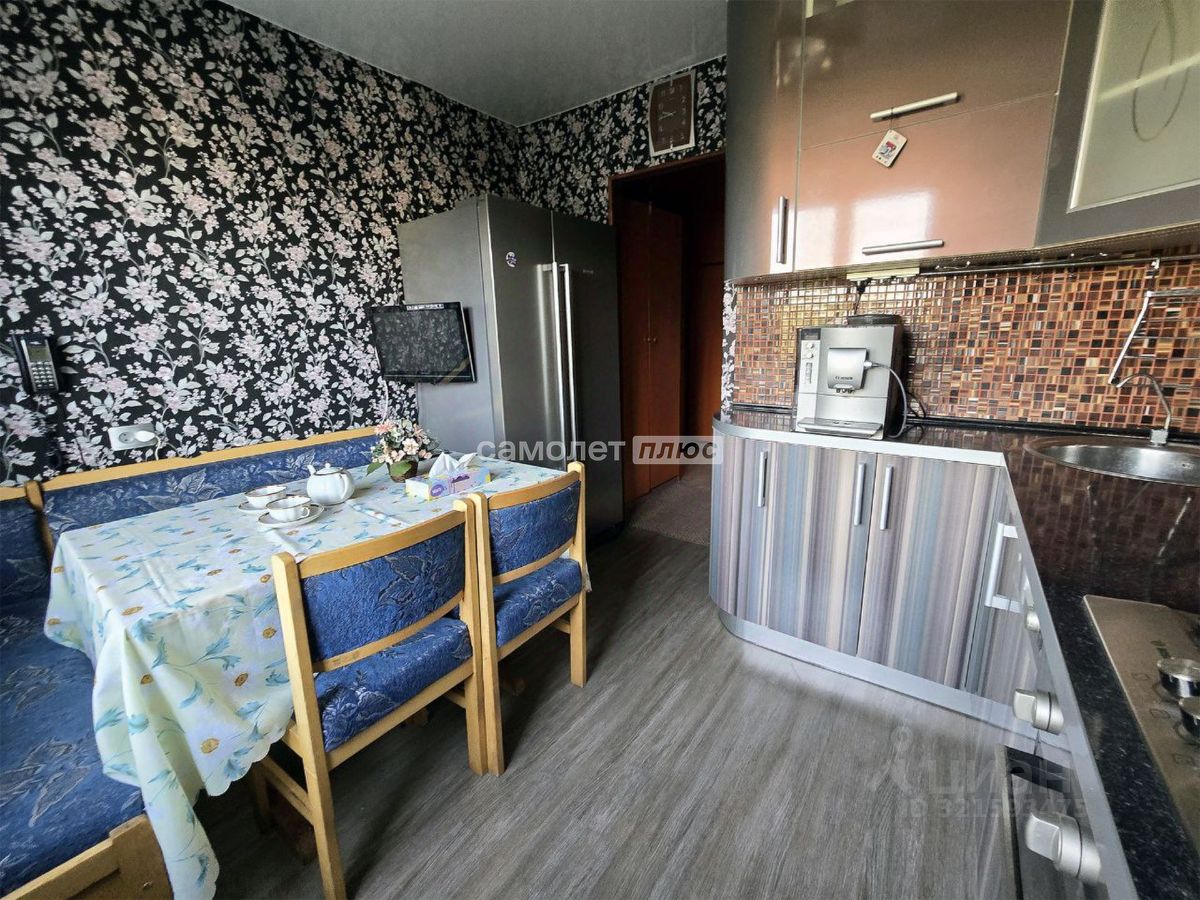 Продажа 2-комн квартиры на вторичном рынке Электросталь, Западная улица, 10а