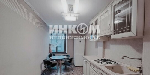 3-комн квартира пер Васнецова,  д. 3