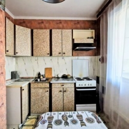 Продажа 1-комн квартиры на вторичном рынке ул Гурьянова,  д. 81