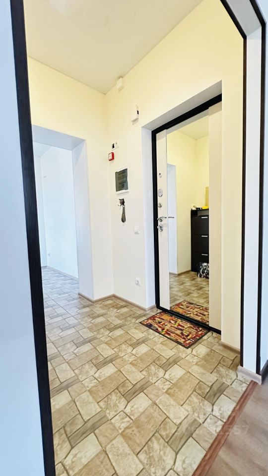 Продажа 1-комн квартиры на вторичном рынке Варежки кв-л, улица Кленовая,  д. 1