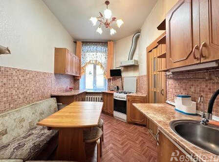 Продажа 3-комн квартиры на вторичном рынке 2-я линия