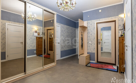 Продажа 3-комн квартиры на вторичном рынке ул Оптиков,  д. 34,  к. 2