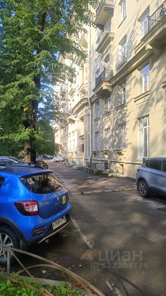 Продажа 2-комн квартиры на вторичном рынке Благодатная улица, 34