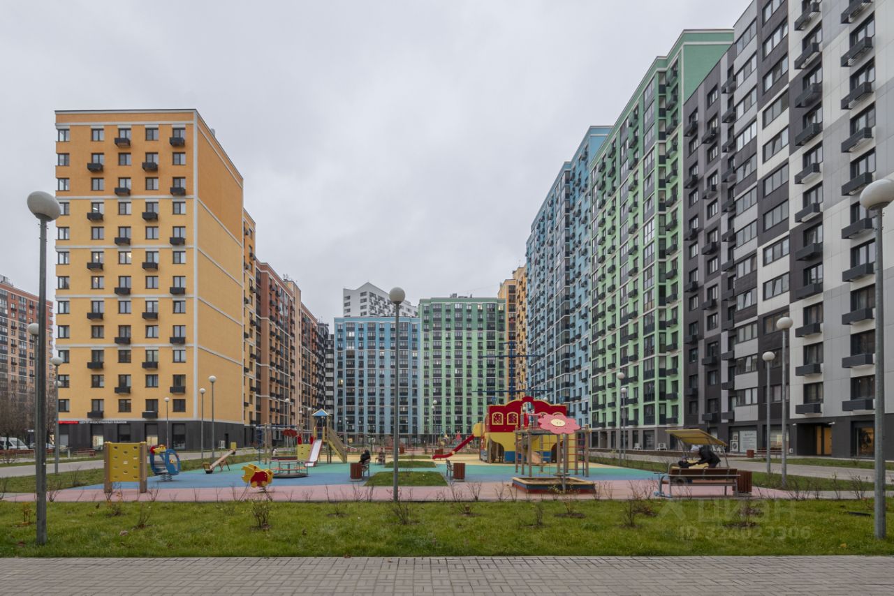 Продажа 1-комн квартиры на вторичном рынке улица Юлиана Семенова, 8к2