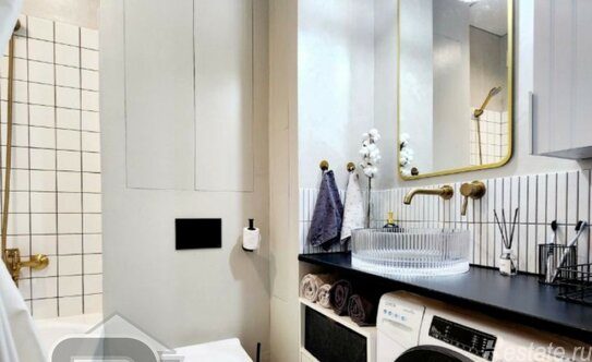 Продажа 2-комн квартиры на вторичном рынке Новое Павлино, улица Романычева,  д. 3