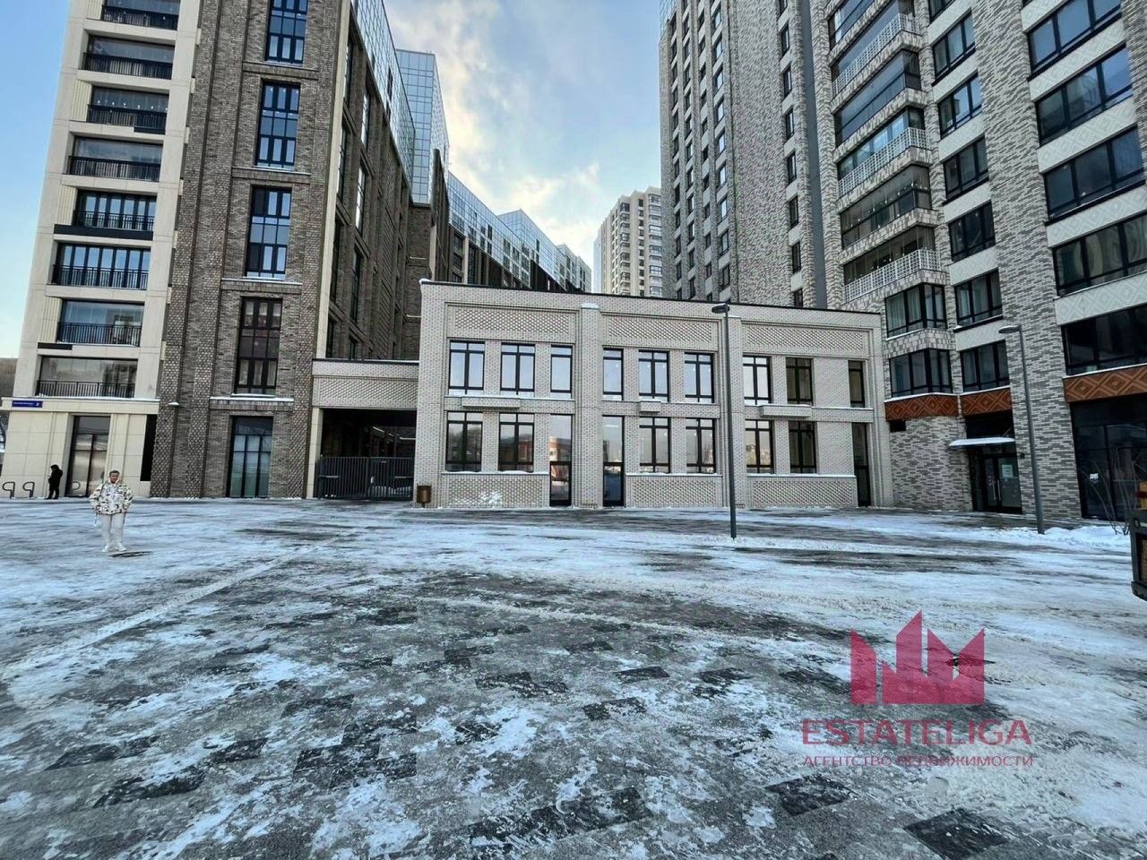 Продажа 4-комн квартиры на вторичном рынке улица Виктора Маслова, 2