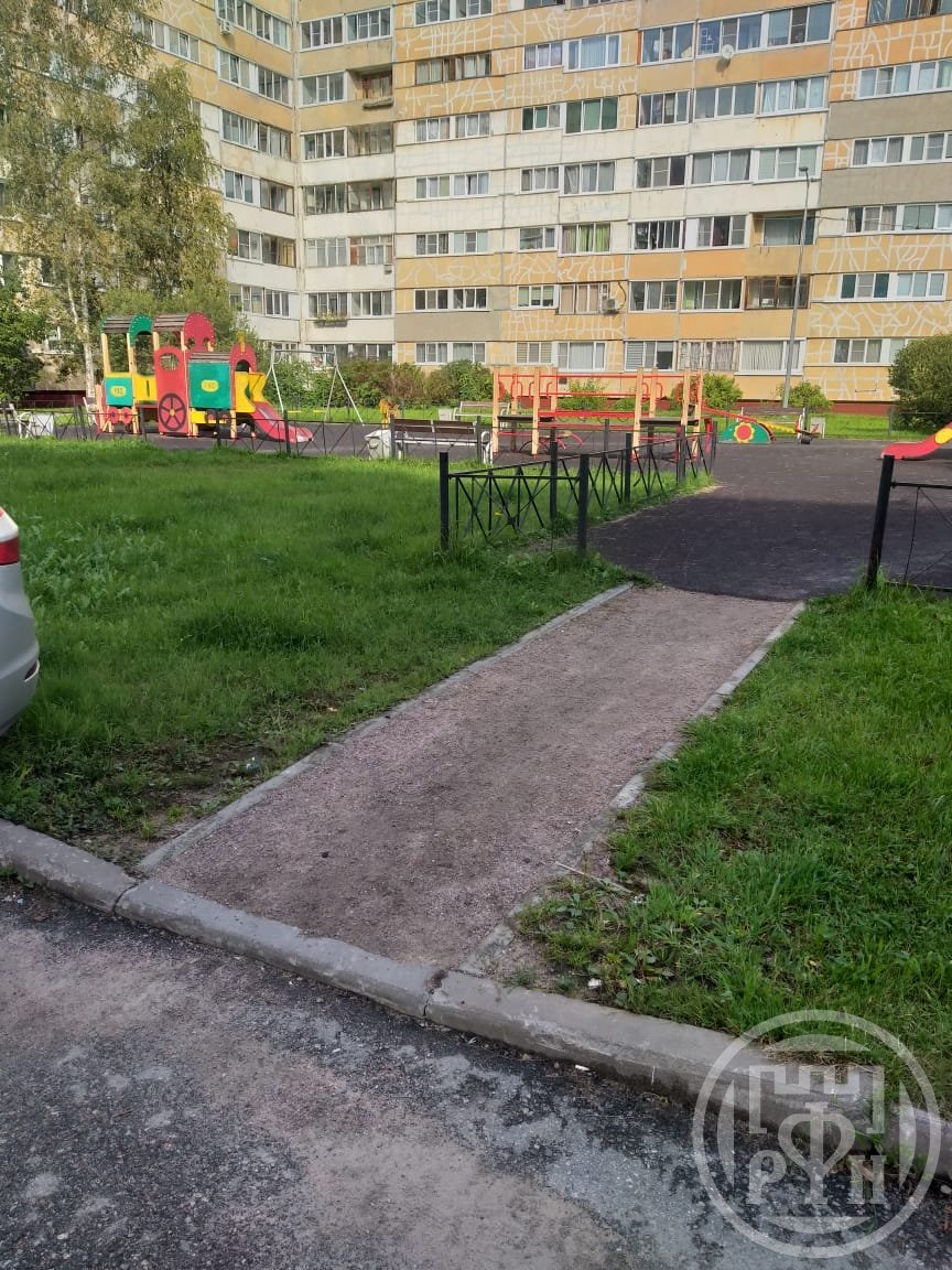 Продажа 2-комн квартиры на вторичном рынке Ломоносов г., Победы ул. ,  д. 36,  к. 2
