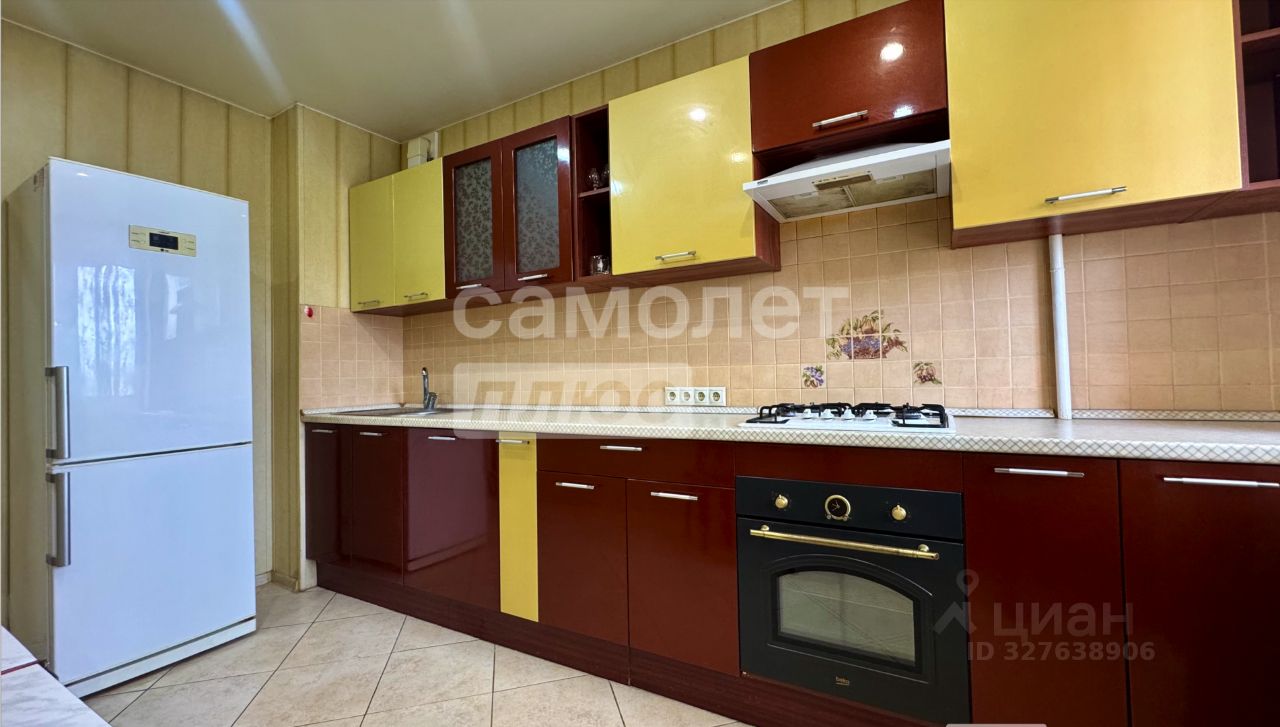 Продажа 1-комн квартиры на вторичном рынке Центральный мкр, улица Кирова, 7к1