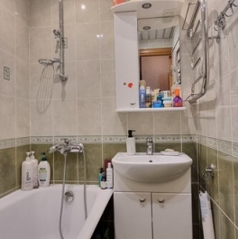 Продажа 2-комн квартиры на вторичном рынке 50 лет Октября ул,  д. 17