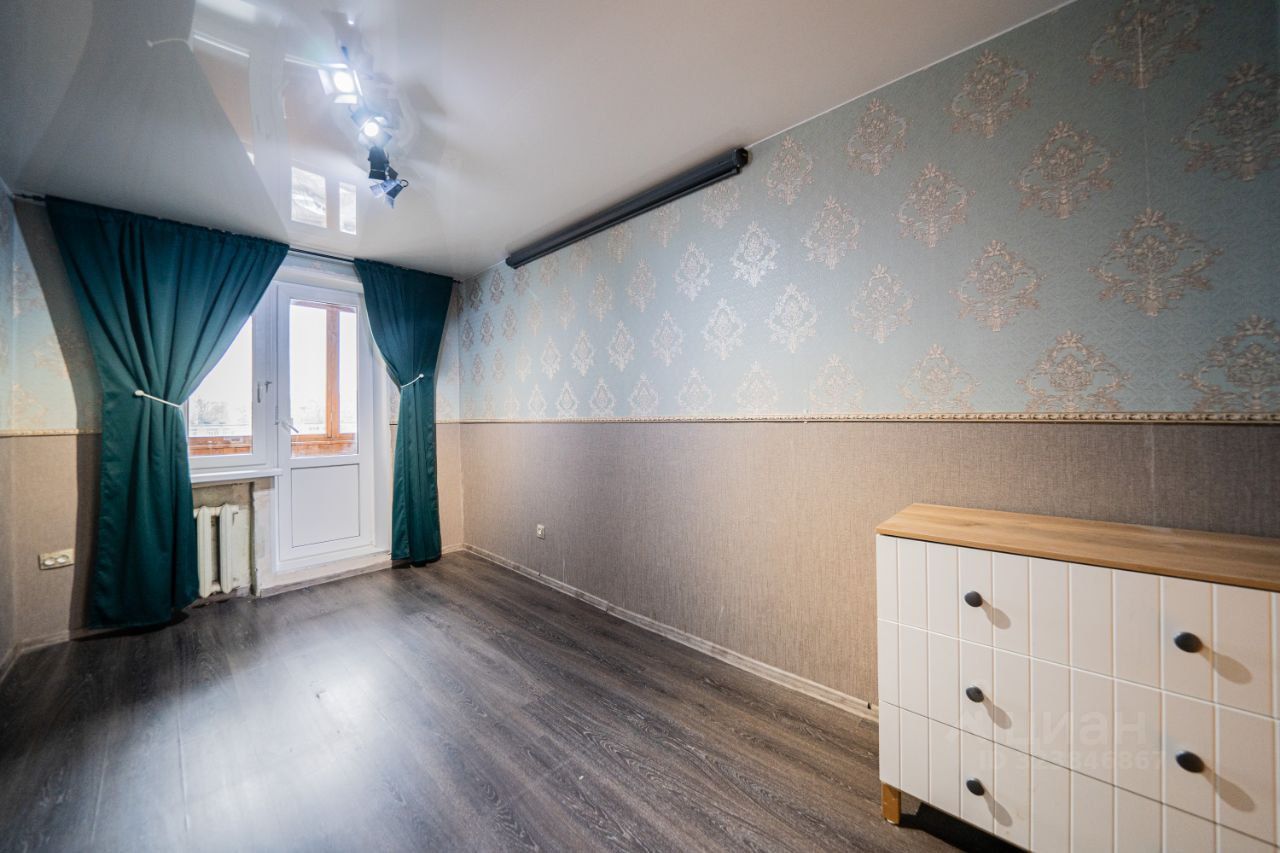 Продажа 3-комн квартиры на вторичном рынке улица Димитрова, 10К4