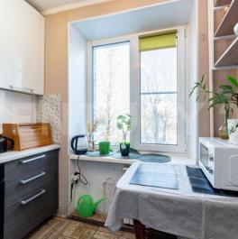 Продажа 3-комн квартиры на вторичном рынке Пограничника Гарькавого ул,  д. 24,  к. 2