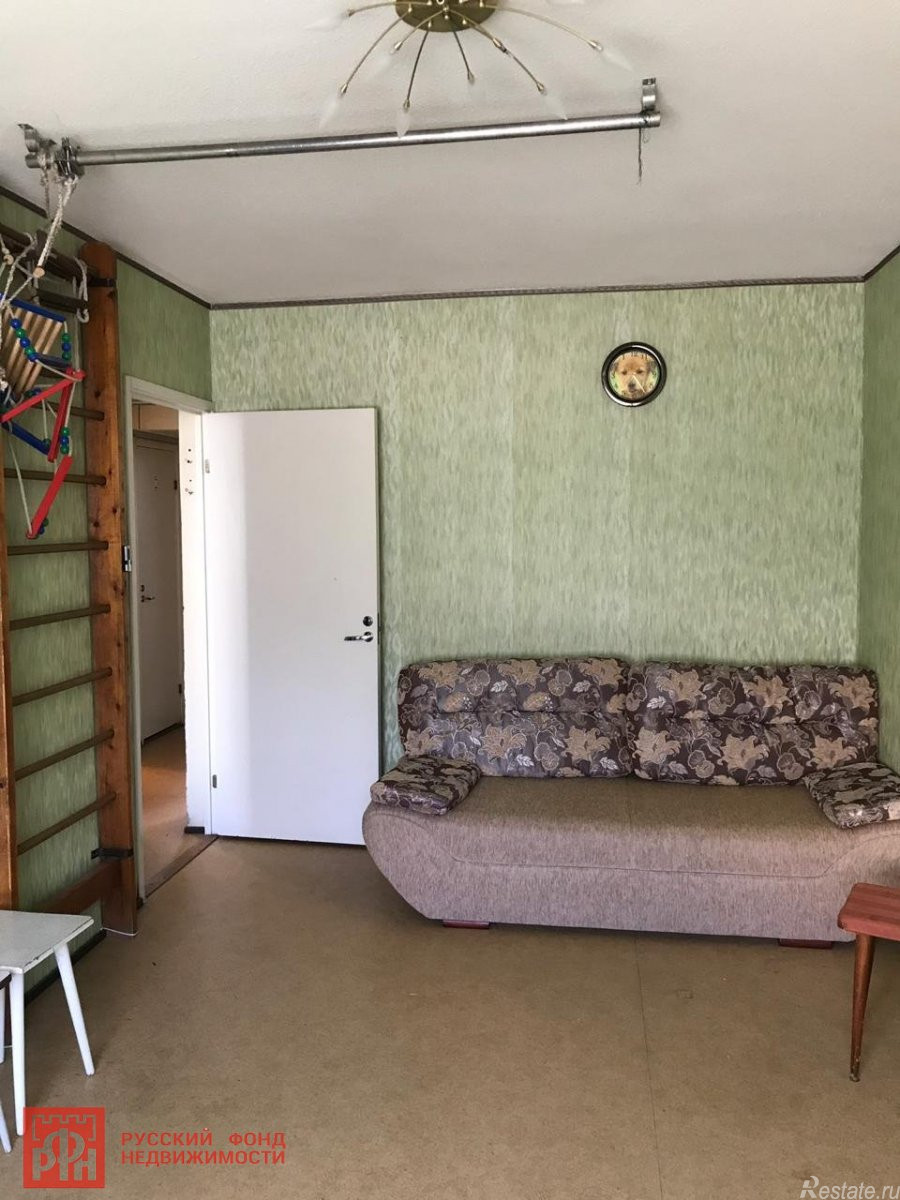 Продажа 3-комн квартиры на вторичном рынке Советский пгт., Комсомольская ул. ,  д. 16
