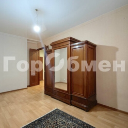 Продажа 4-комн квартиры на вторичном рынке ул Обручева,  д. 23,  к. 5