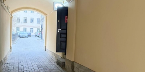 Помещение свободного назначения Невский пр-кт,  д. 166