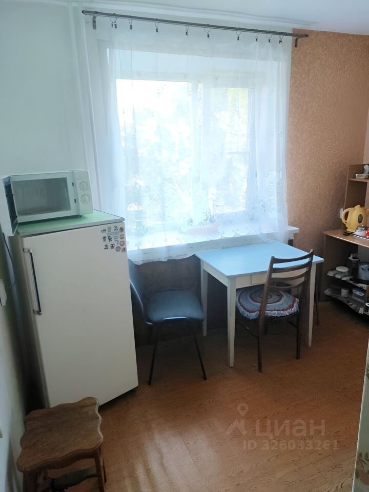 Продажа 3-комн квартиры на вторичном рынке Кириши, проспект Ленина, 28