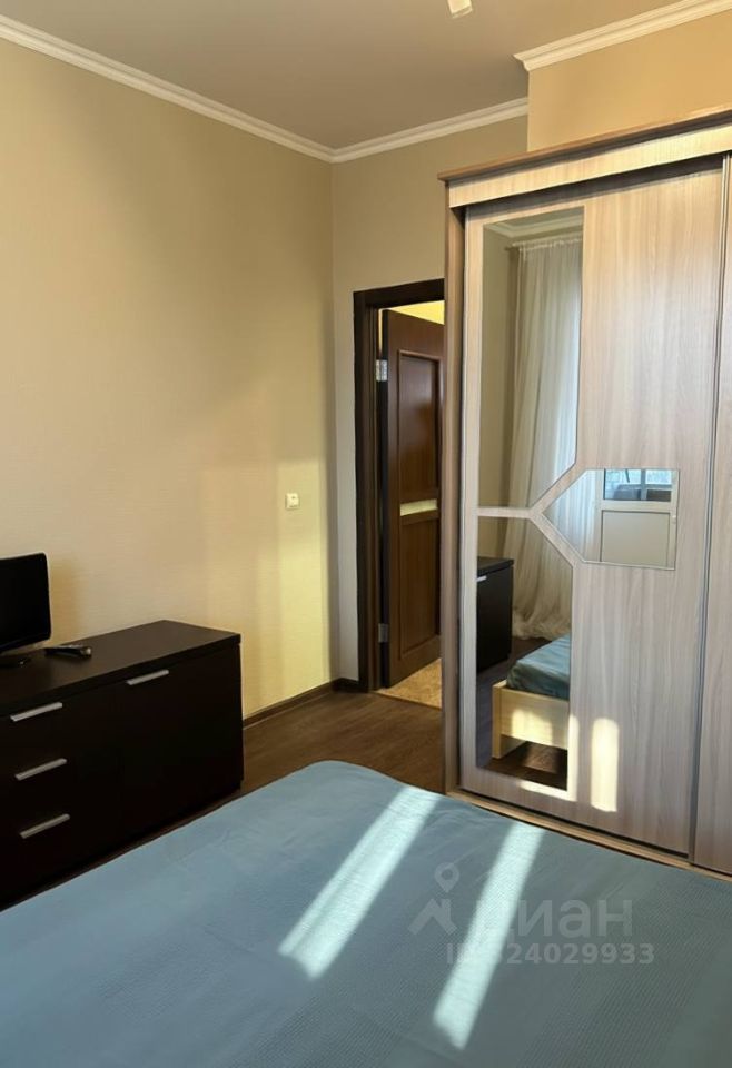 Продажа 2-комн квартиры на вторичном рынке проспект Непокоренных, 49к2