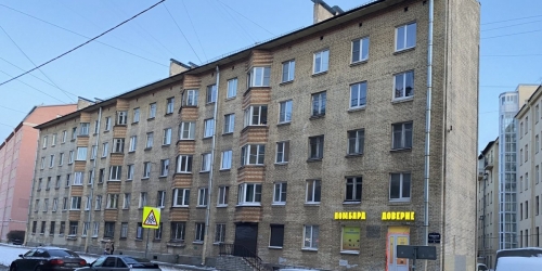 2-комн квартира Бумажная ул. ,  д. 1