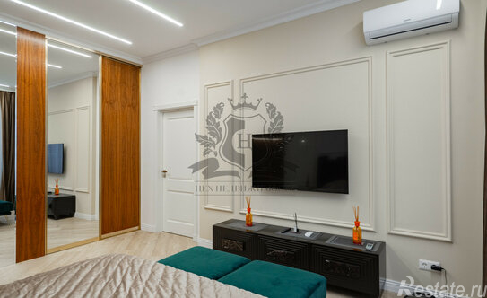 Продажа 2-комн квартиры на вторичном рынке Свердловская наб,  д. 58