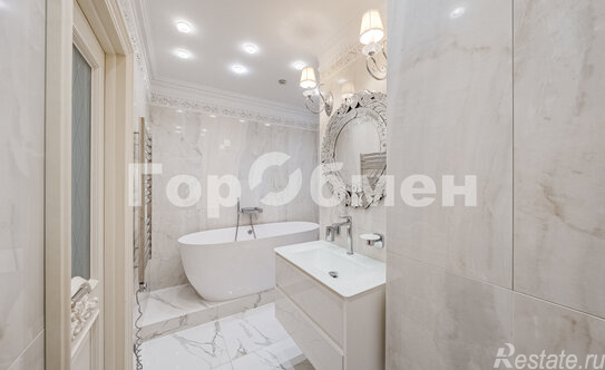 Продажа 3-комн квартиры на вторичном рынке Московский г, Бианки ул,  д. 12,  к. 1