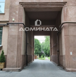 Продажа 2-комн квартиры на вторичном рынке улица Ленсовета,  д. 10