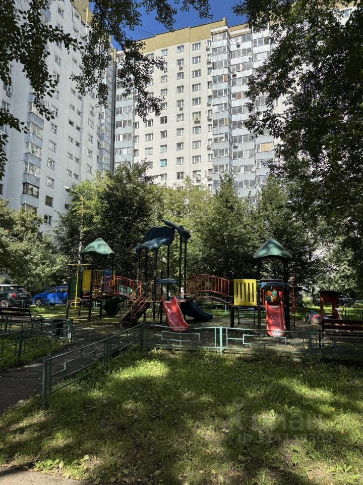 Продажа 2-комн квартиры на вторичном рынке Витебская улица, 3К1