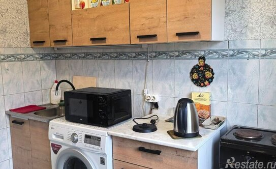 Продажа 2-комн квартиры на вторичном рынке Полевая улица,  д. 3