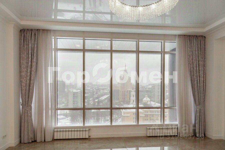 Продажа 4-комн квартиры на вторичном рынке улица Новый Арбат, 27