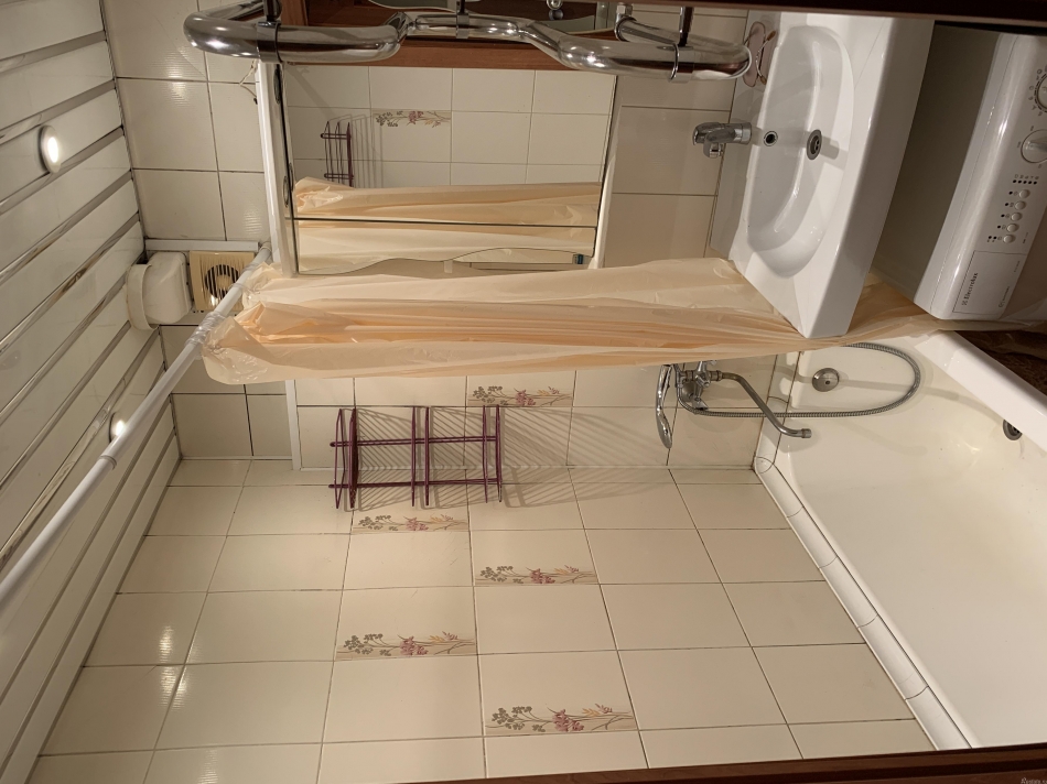 Продажа 2-комн квартиры на вторичном рынке Меншиковский проспект,  д. 17