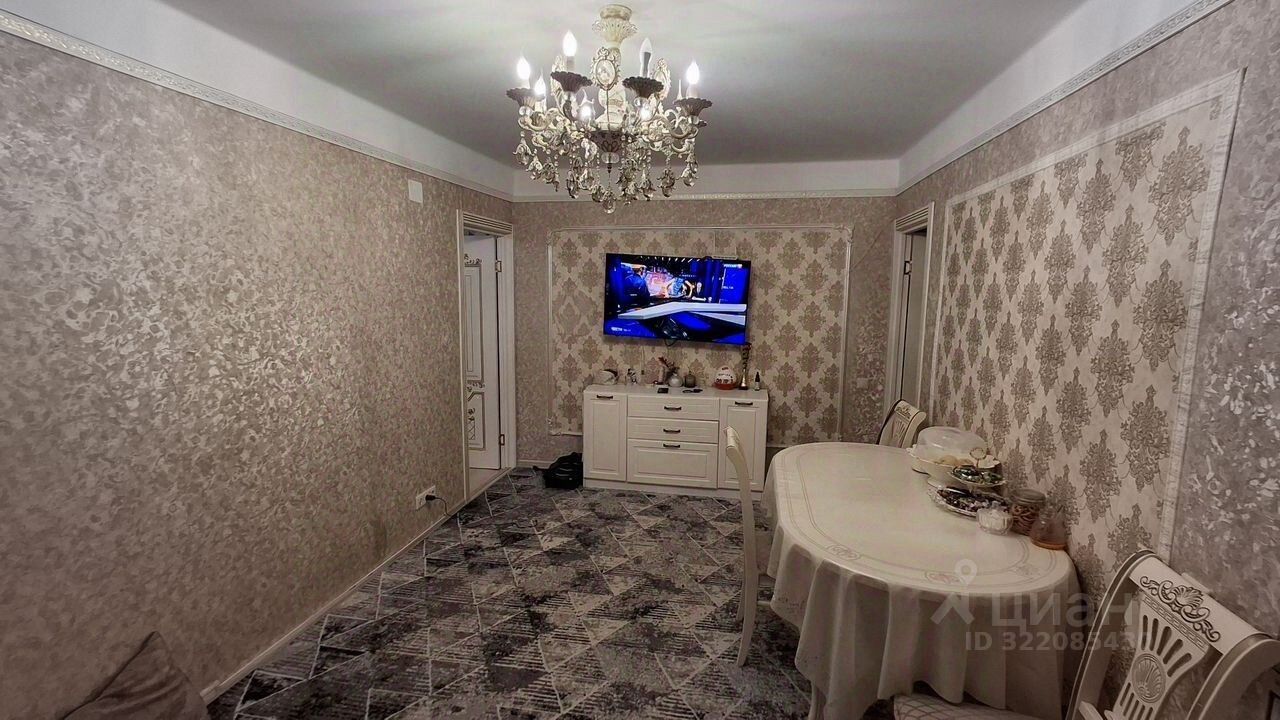 Продажа 2-комн квартиры на вторичном рынке Меншиковский проспект, 15К2