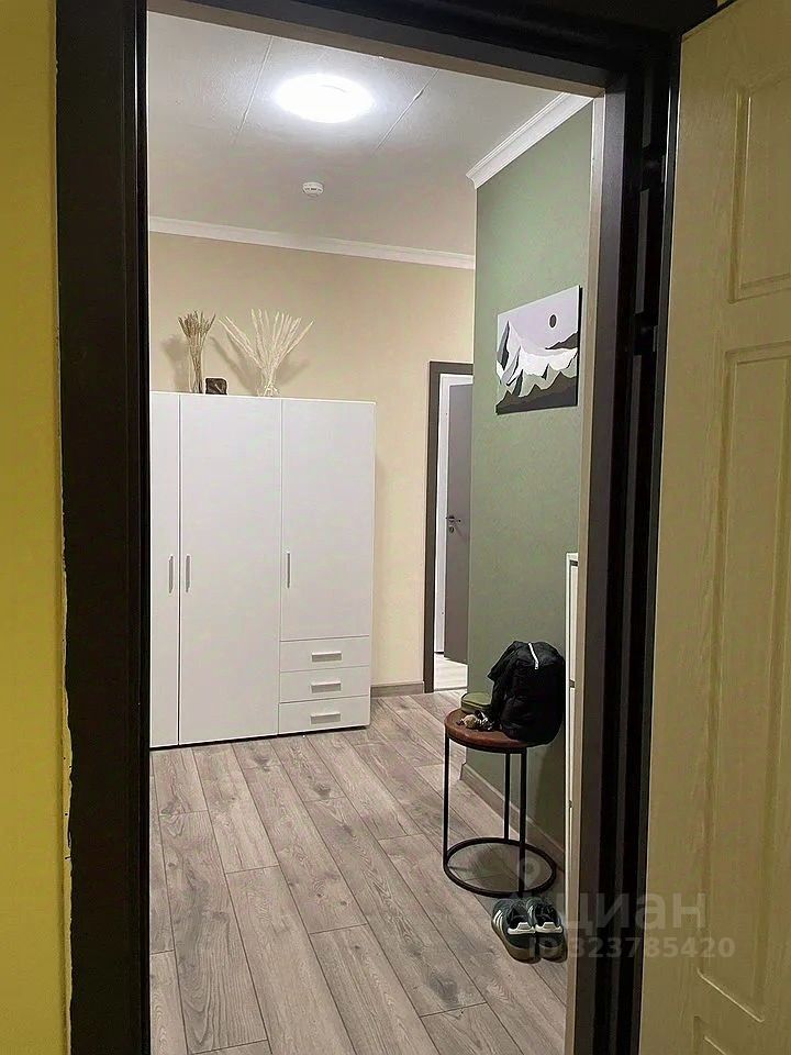 Аренда 3-комн квартиры на вторичном рынке улица Народного Ополчения, 11