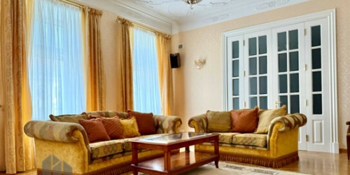 5-комн квартира Захарьевская улица,  д. 9