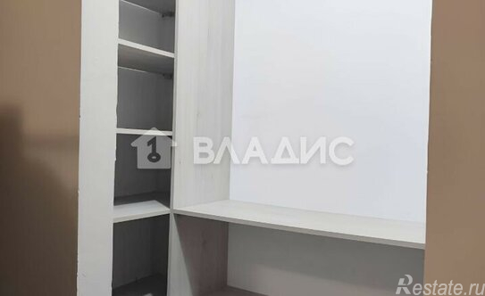 Продажа 2-комн квартиры на вторичном рынке улица Винокурова,  д. 11 к2