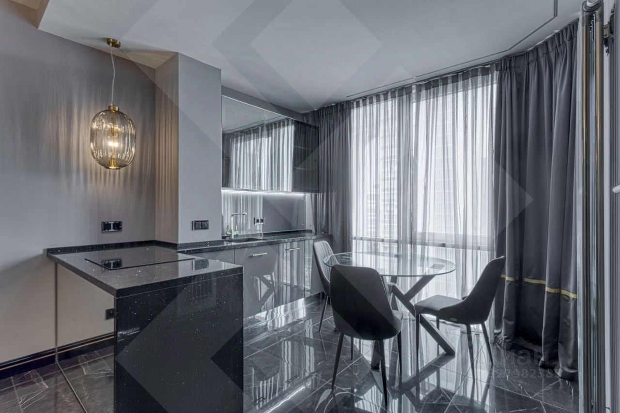 Продажа 2-комн квартиры на вторичном рынке Мосфильмовская улица, 88к2с4