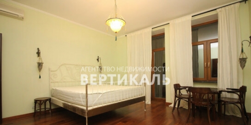 3-комн квартира улица Бориса Галушкина,  д. 17