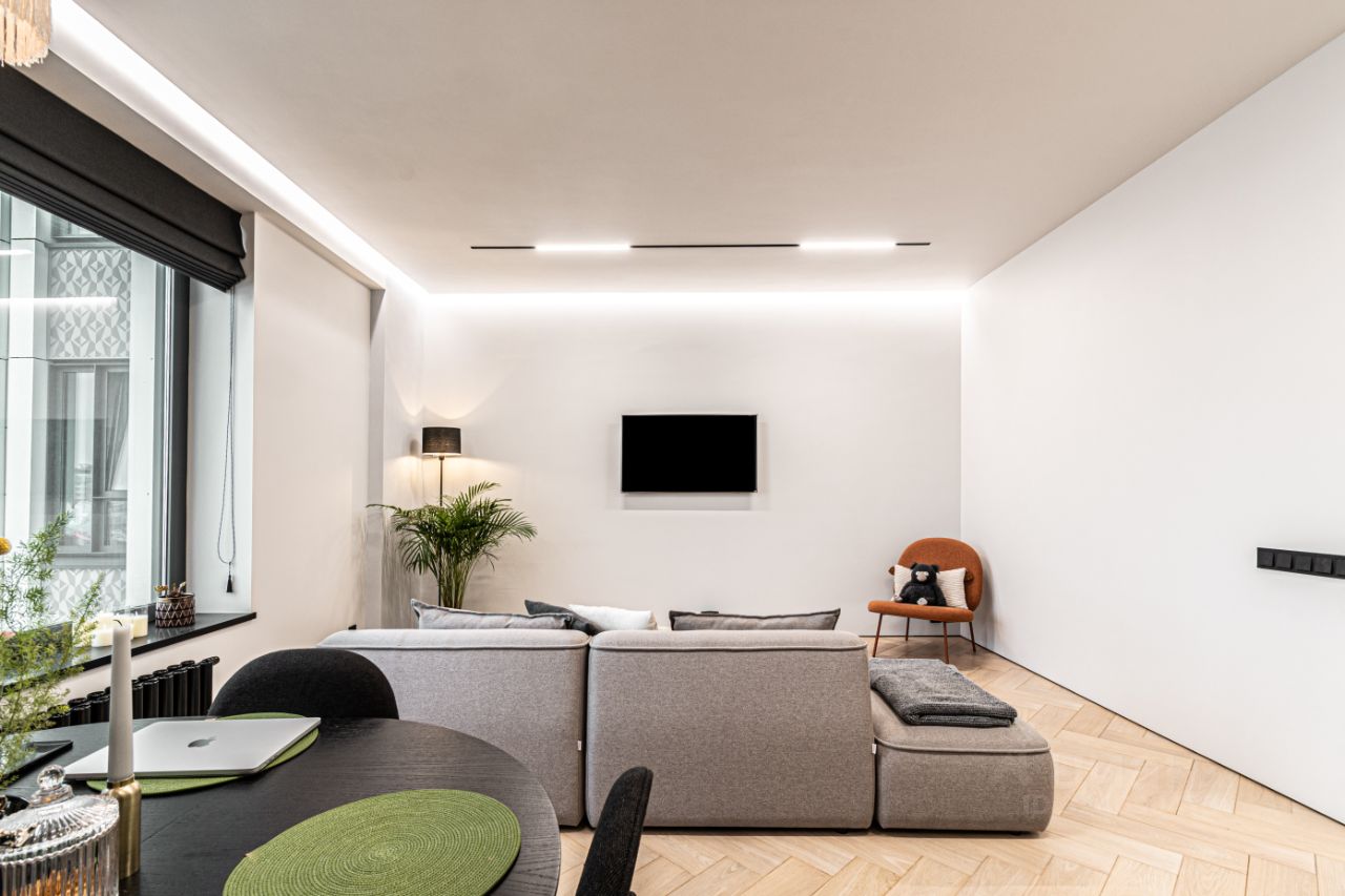 Продажа 2-комн квартиры на вторичном рынке улица Василисы Кожиной, 13