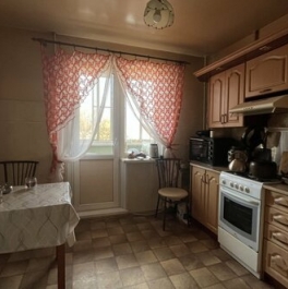 Продажа 2-комн квартиры на вторичном рынке Луга, ул Красной Артиллерии,  д. 26