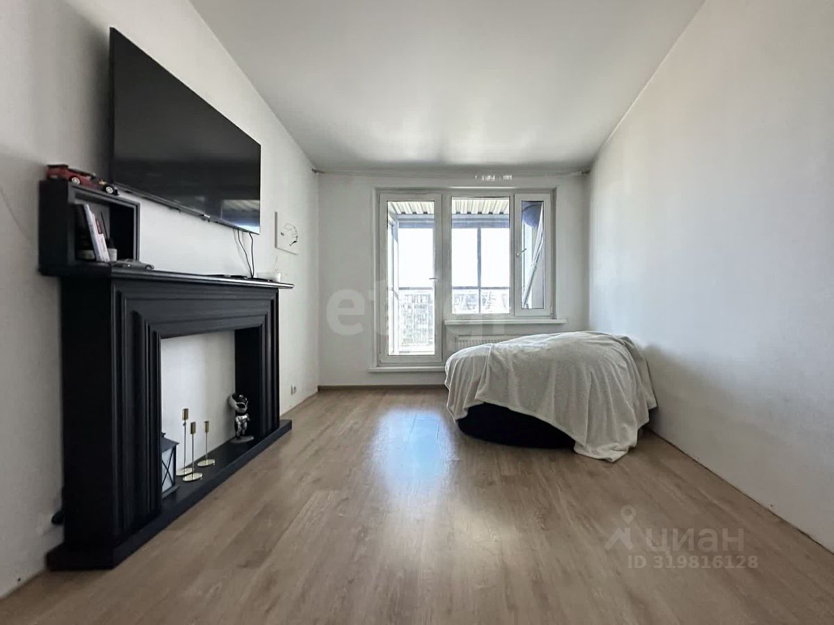 Продажа 1-комн квартиры на вторичном рынке Колпино, Понтонная улица, 11к1